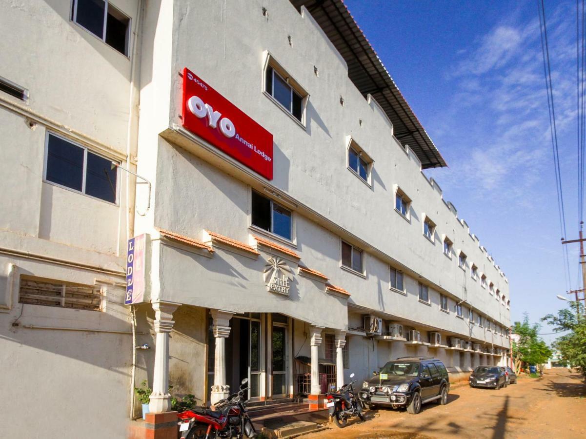 Oyo 45475 Annai Lodge Thanjavur Exteriér fotografie